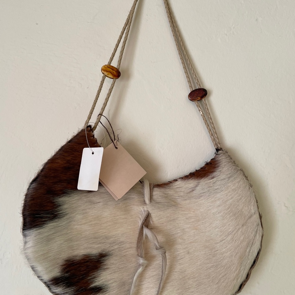 Handcrafted Fur Handbag - Picture 4 of 5
